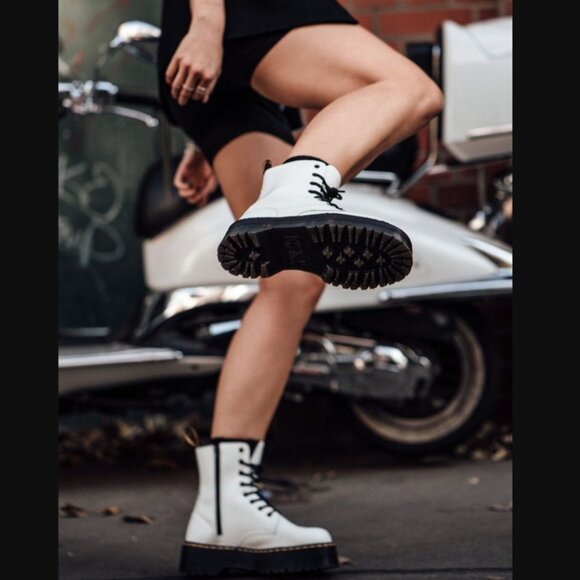 Platform JADON Dr Martens white women's US size 9 -10 Men's US 8 - Picture 5 of 14